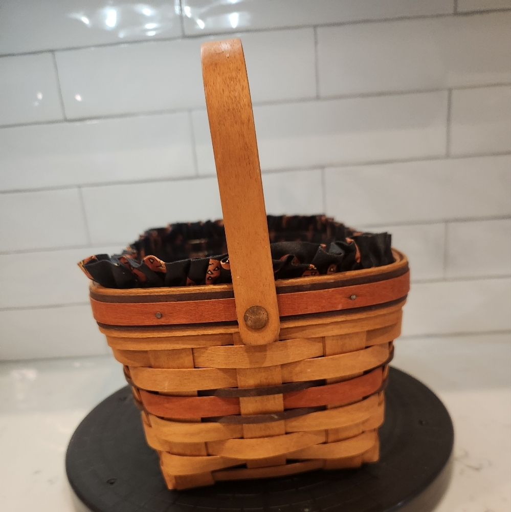 Longaberger 1994 Boo Basket - Picture 4 of 14
